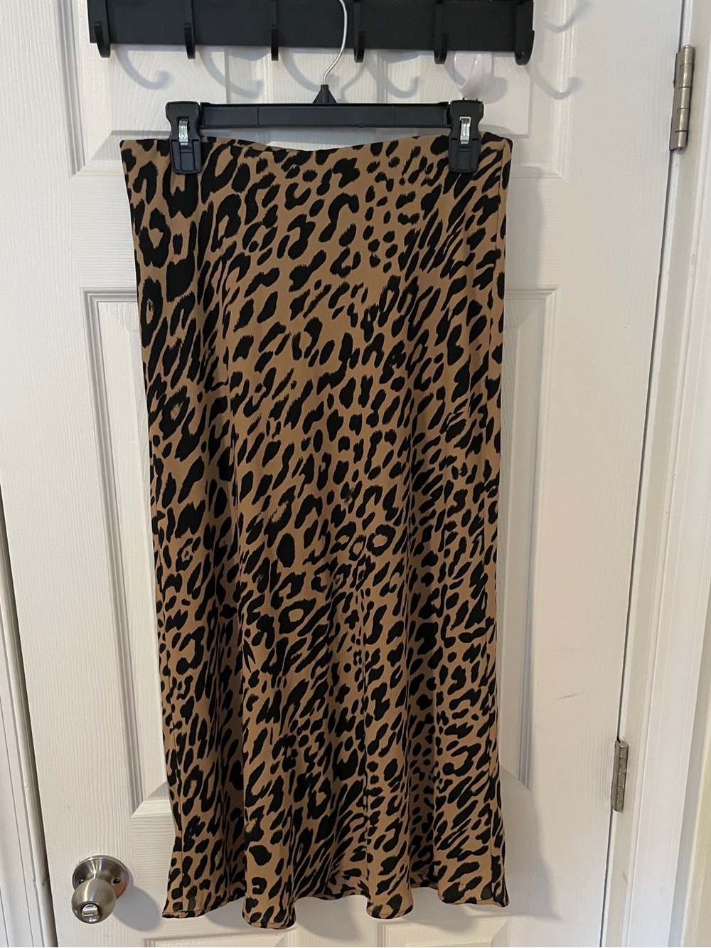 Banana Republic Leopard Print Midi Skirt